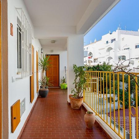 Typical T2 In Albufeira W/ Balcony By Lovelystay المظهر الخارجي الصورة