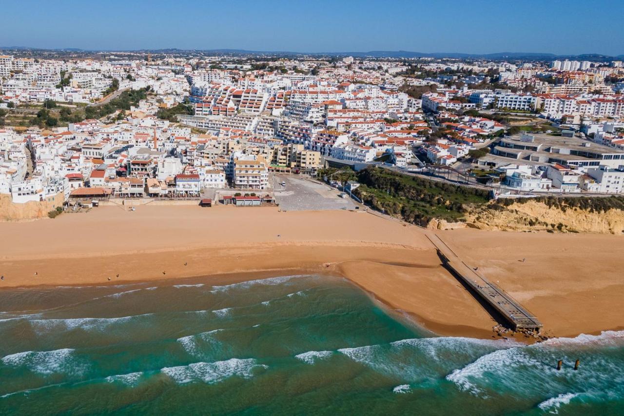 Typical T2 In Albufeira W/ Balcony By Lovelystay المظهر الخارجي الصورة